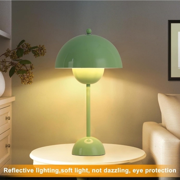 Styish Green Modern Table Lamp - Picture 7 of 8